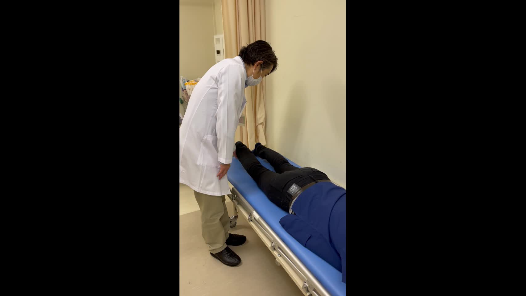 「臨床整形外科」2021年5月号　動画4　大腿神経伸長テスト...